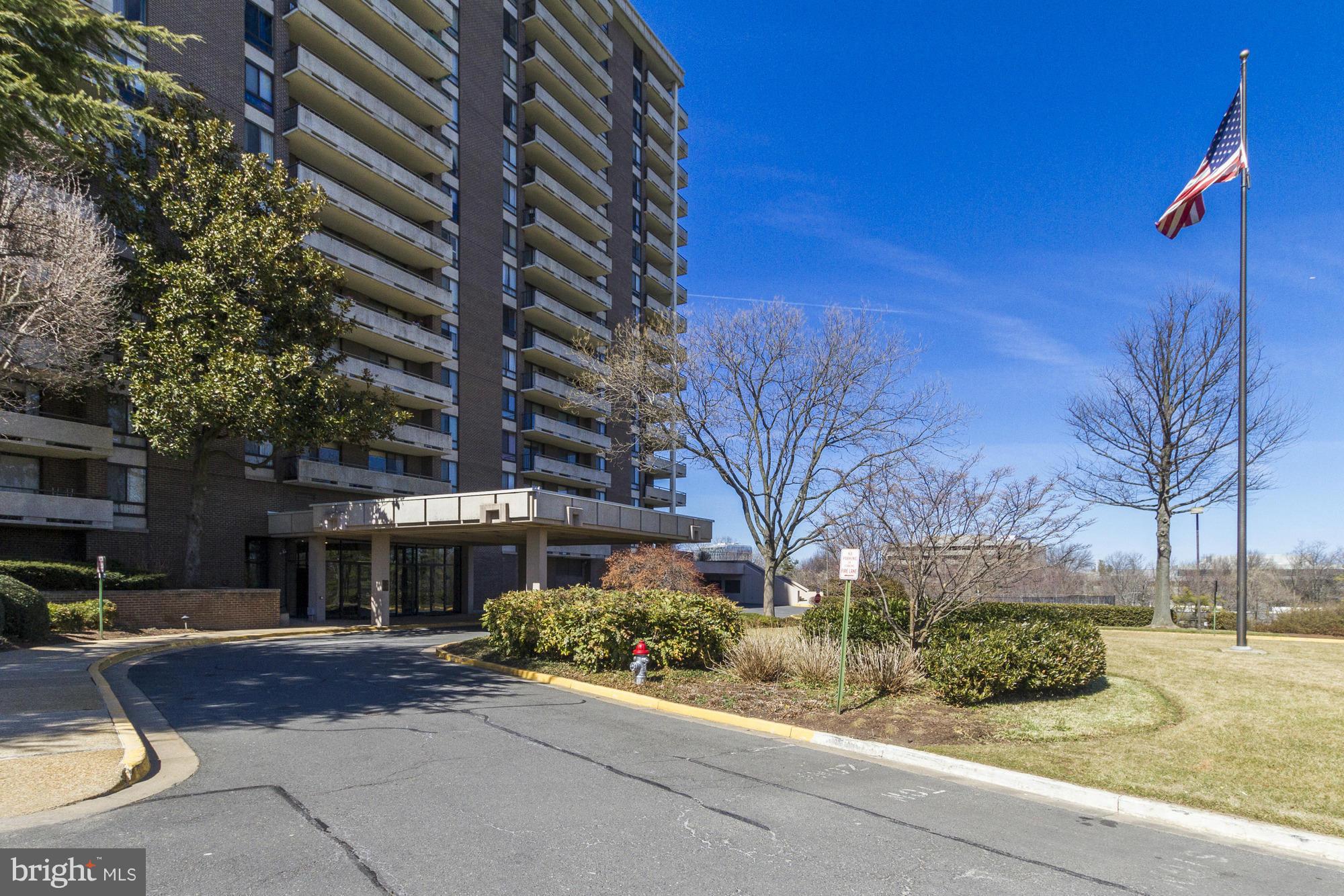 REGENCY AT MCLEAN - Residential