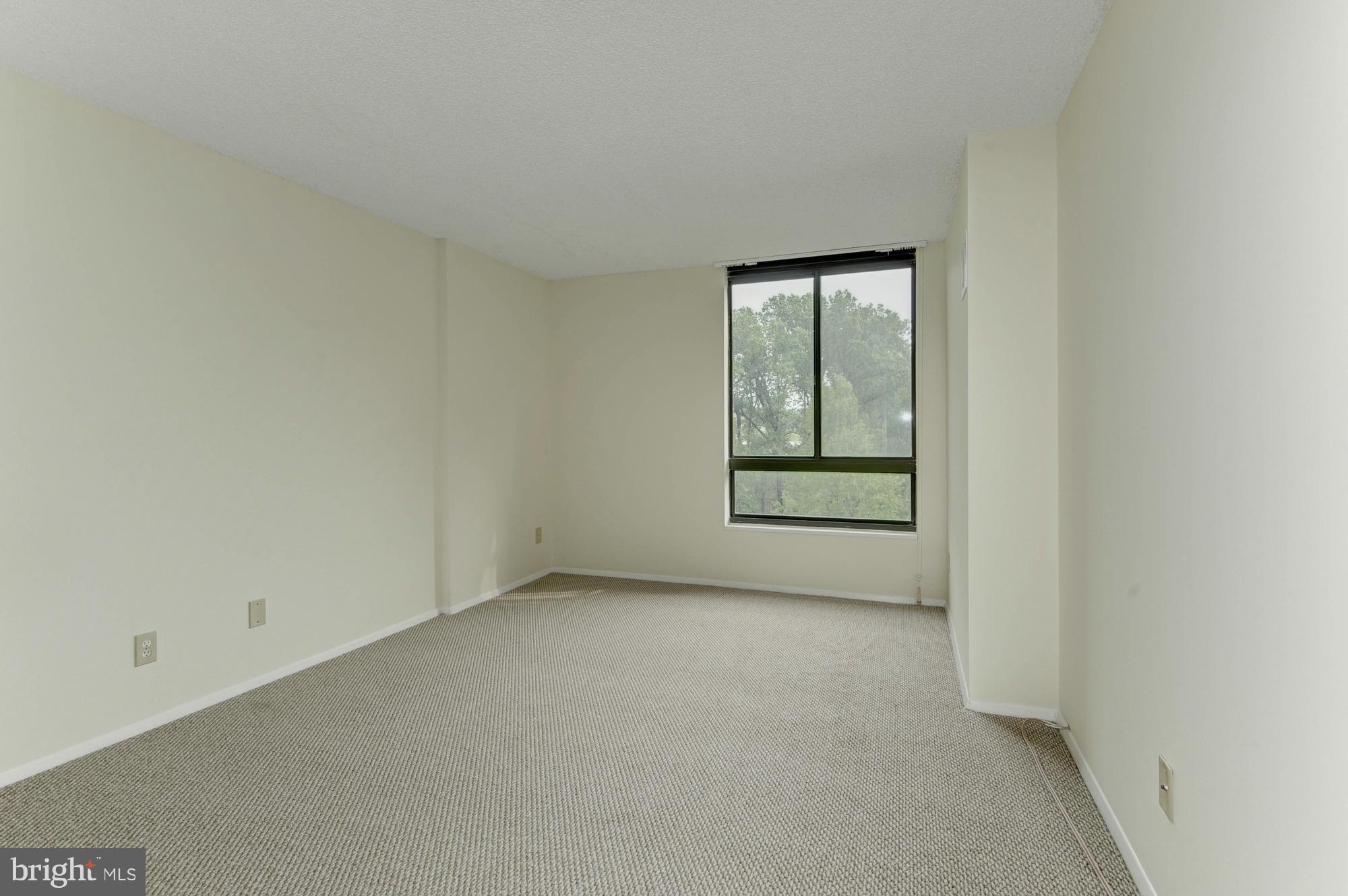 REGENCY AT MCLEAN - Residential