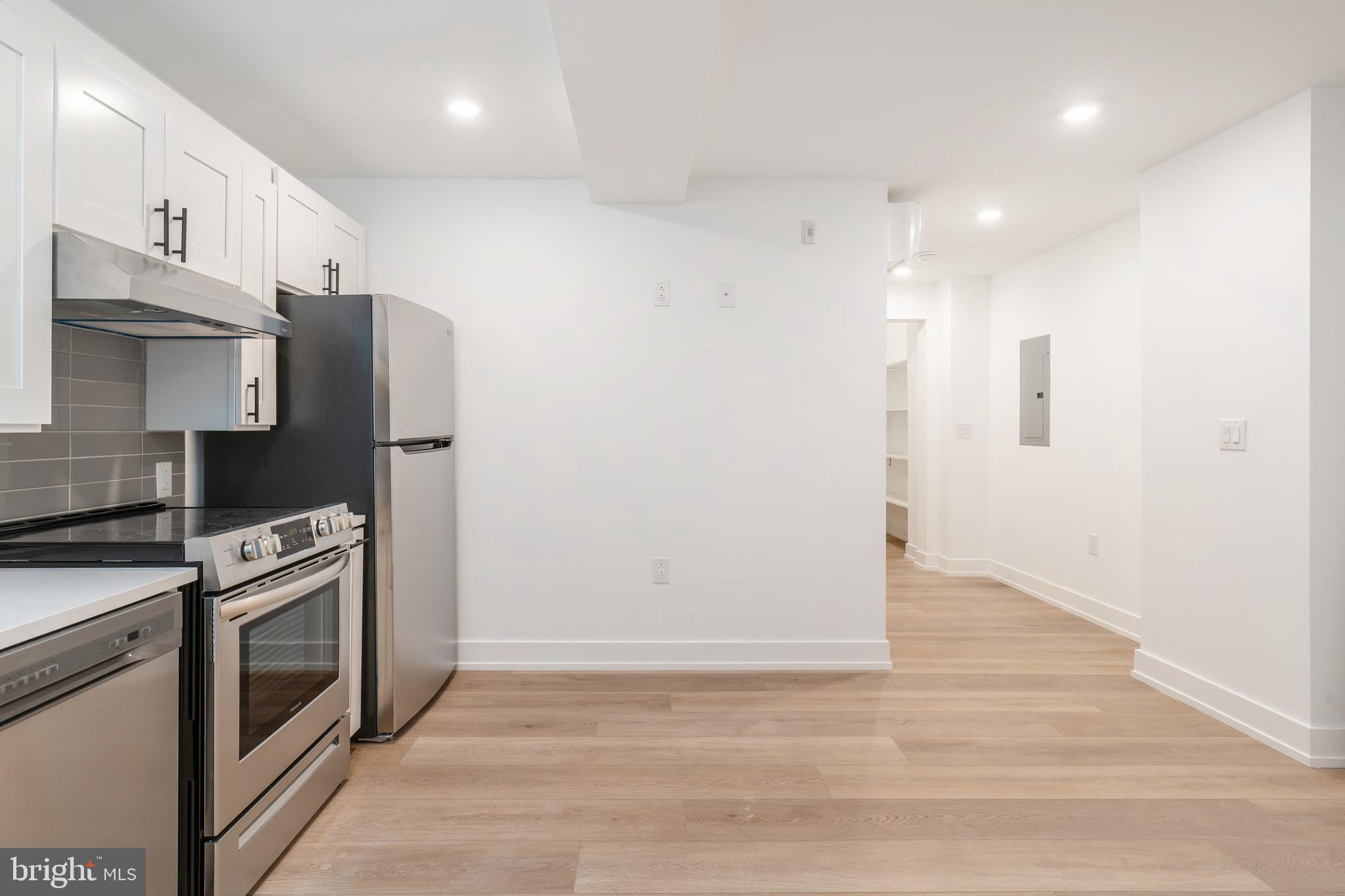 2002 FRANKFORD AVE 101