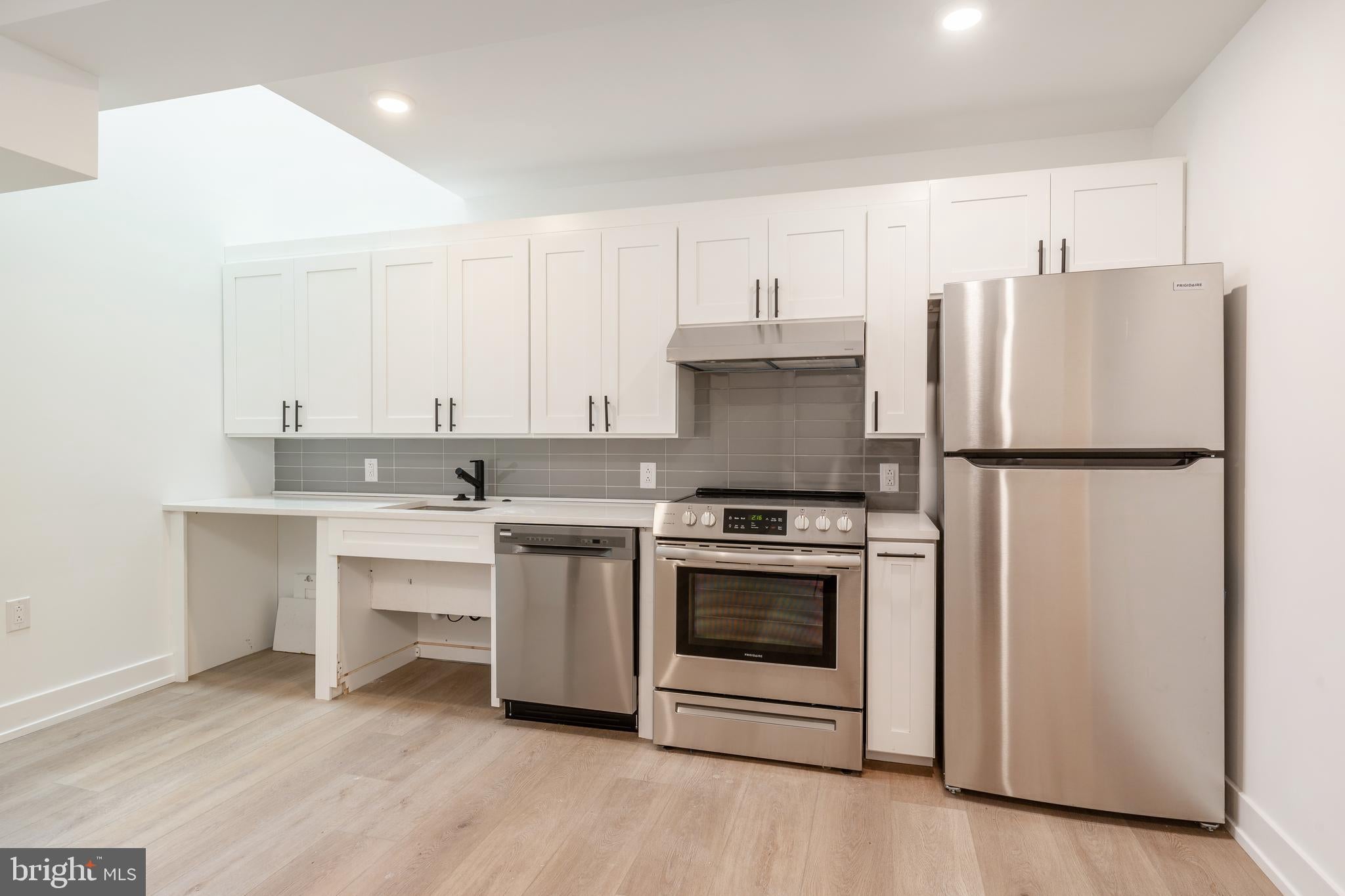 2002 FRANKFORD AVE 101