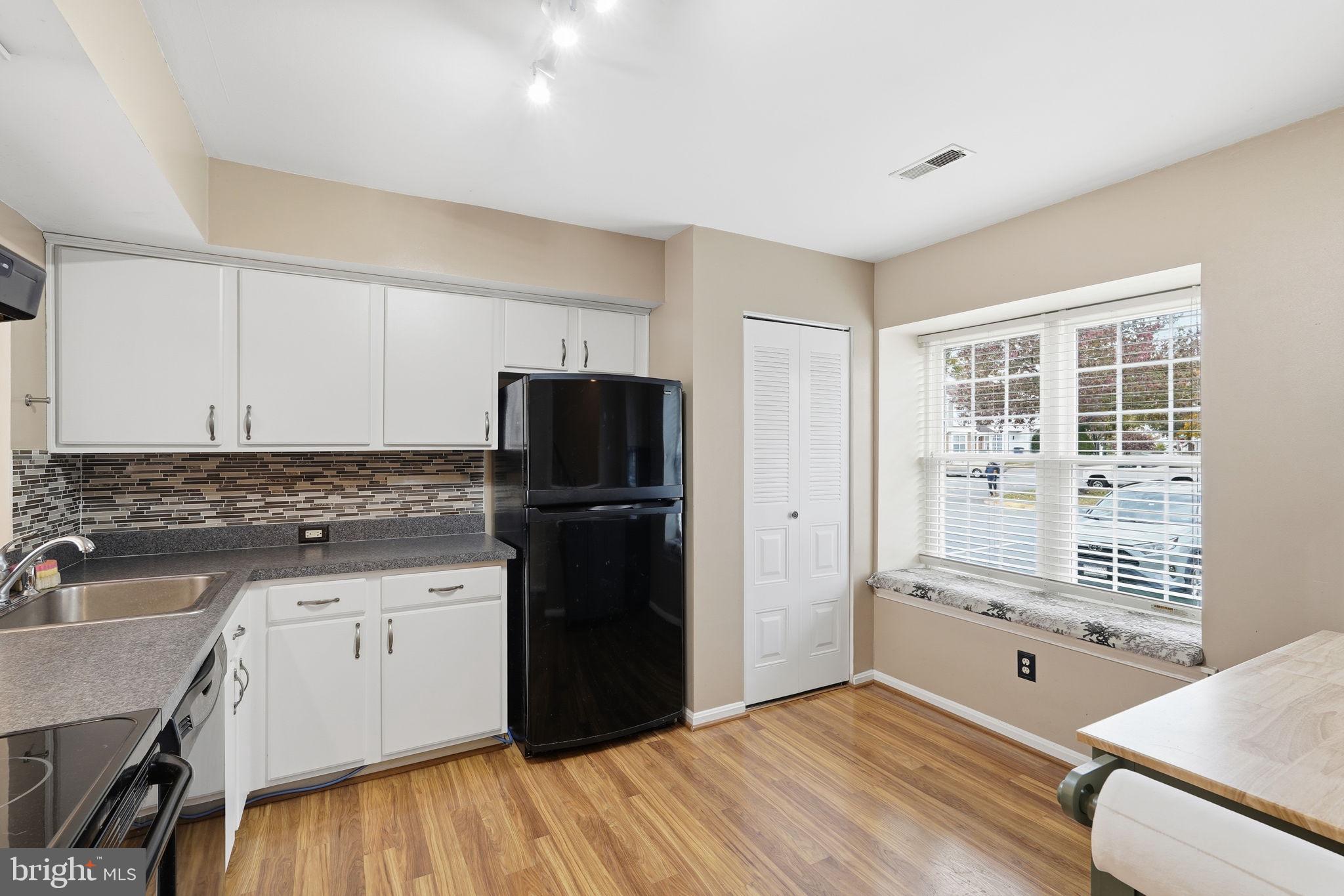 PROVIDENCE VILLAGE - Residential Lease