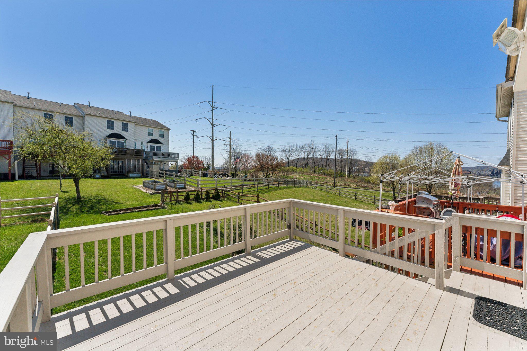 MARKET SQUARE - Residential