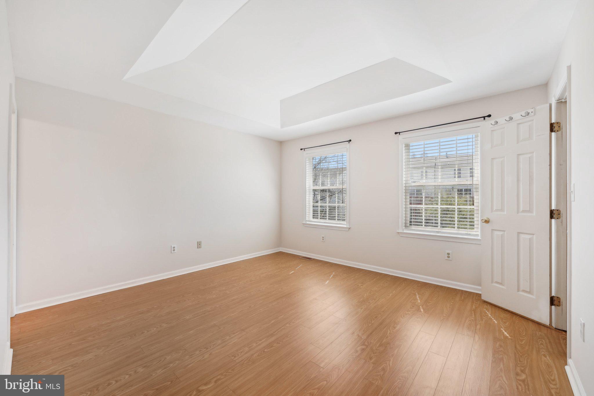 MARKET SQUARE - Residential