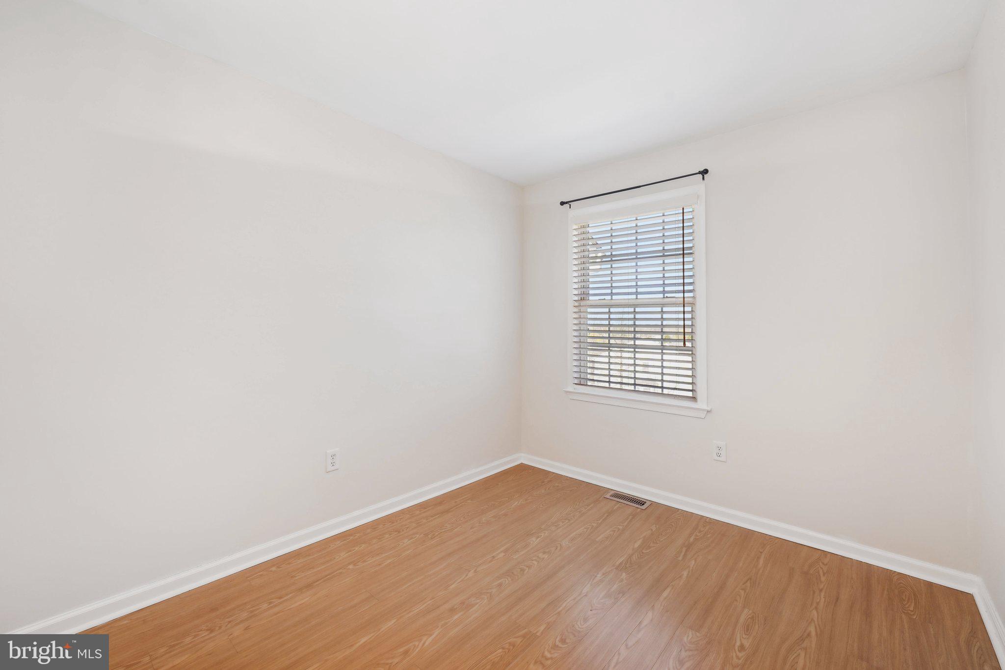 MARKET SQUARE - Residential