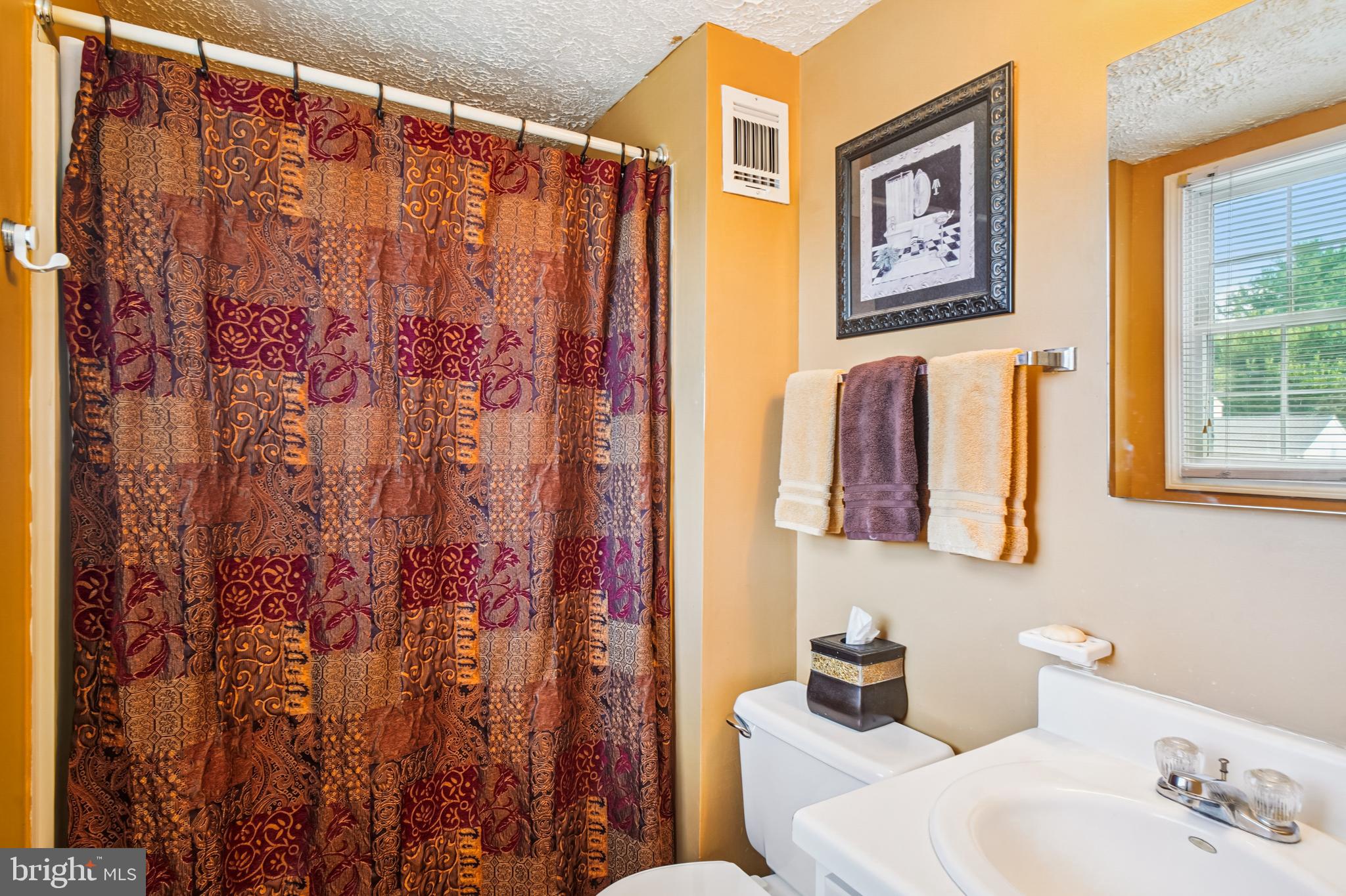 MILL CREEK TOWNE - Residential