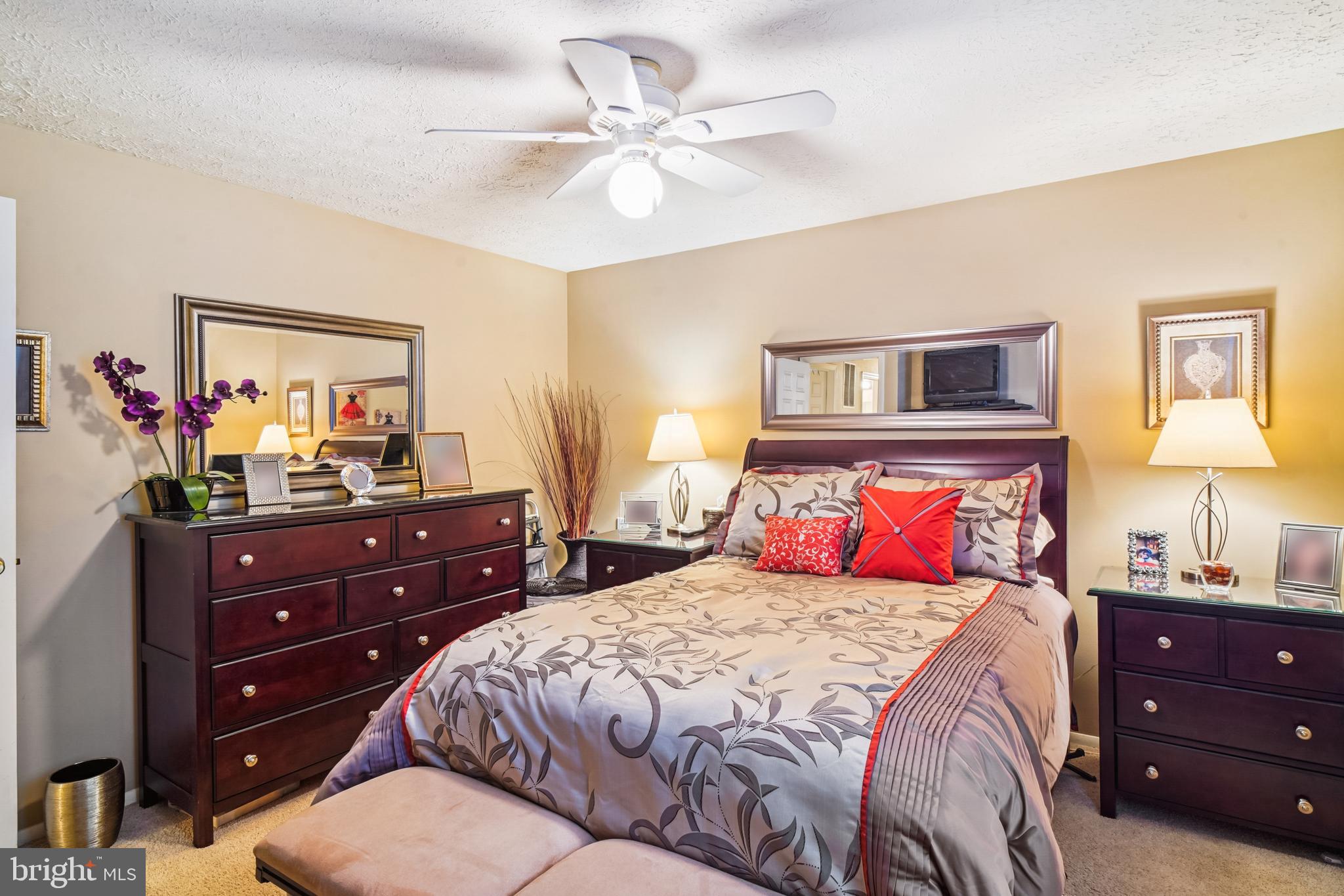 MILL CREEK TOWNE - Residential