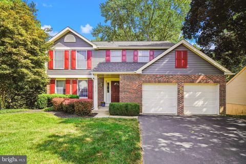 Photo of 7612 Epsilon Drive, ROCKVILLE, MD 20855 (MLS # MDMC2198210)
