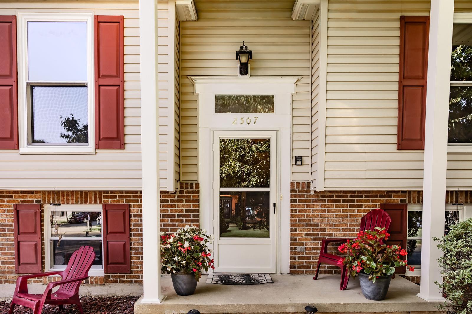 2507 LAUREL VALLEY GARTH