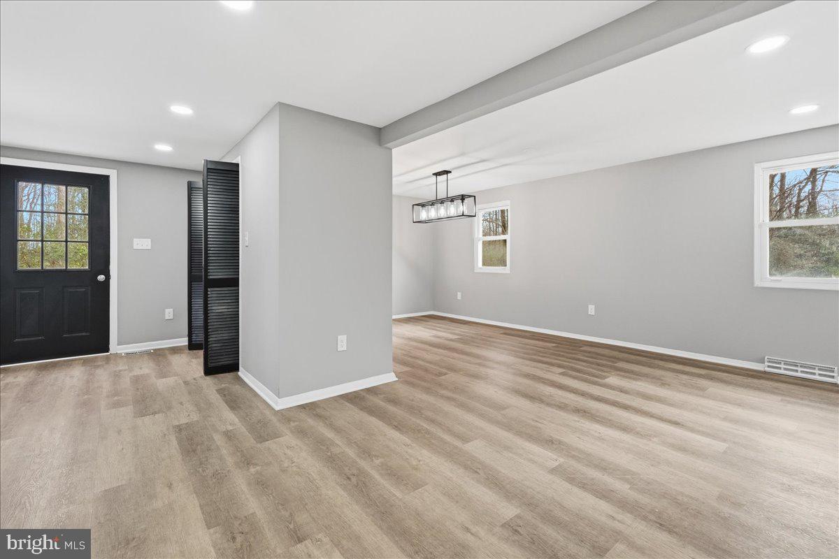 CHARLOTTE HALL - Residential