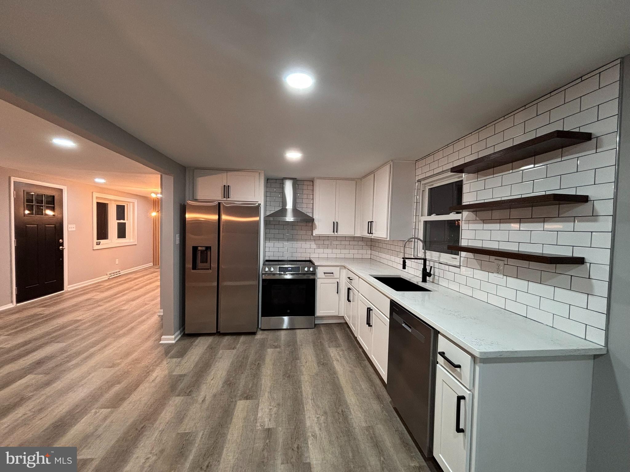 CHARLOTTE HALL - Residential