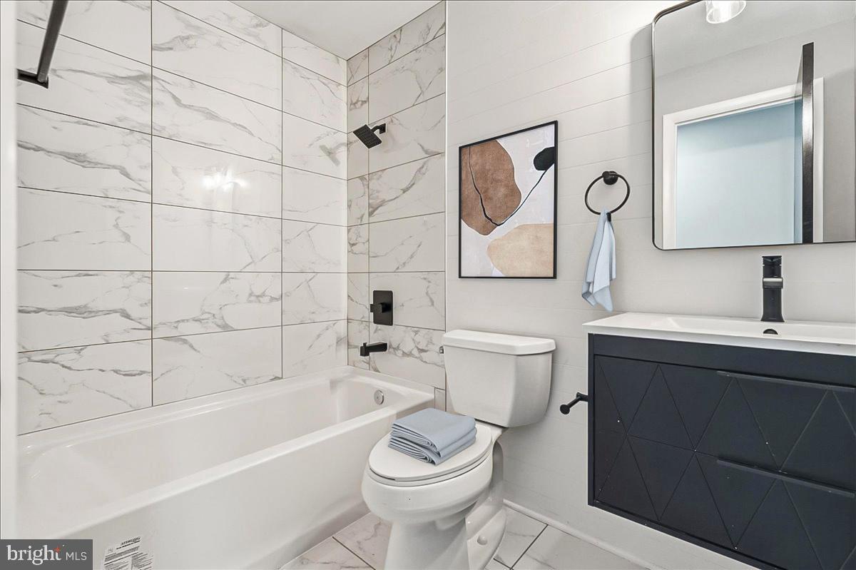 CHARLOTTE HALL - Residential