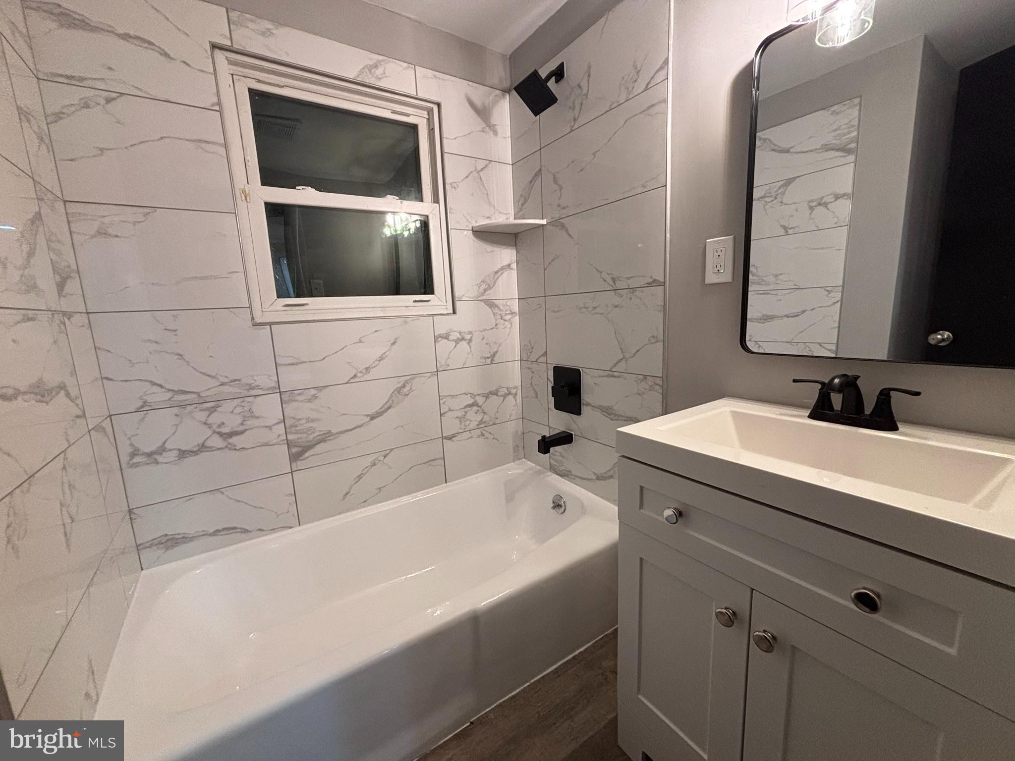 CHARLOTTE HALL - Residential