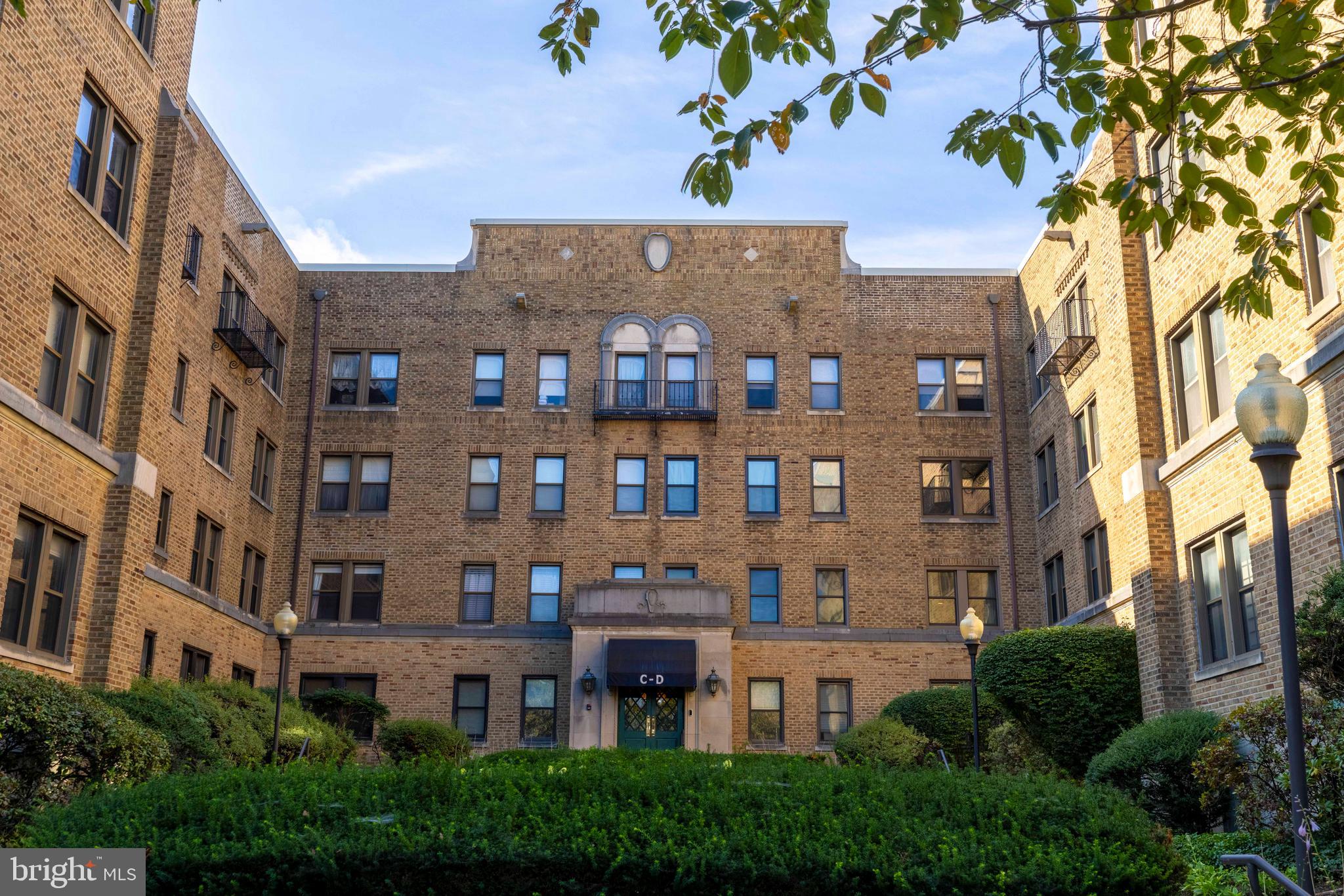 900 VALLEY ROAD D-203
