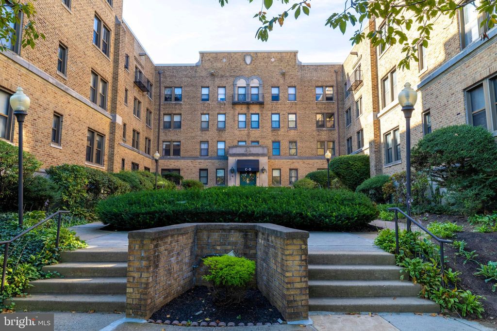 Photo of 900 Valley Road #D-203, ELKINS PARK, PA 19027 (MLS # PAMC2157996)