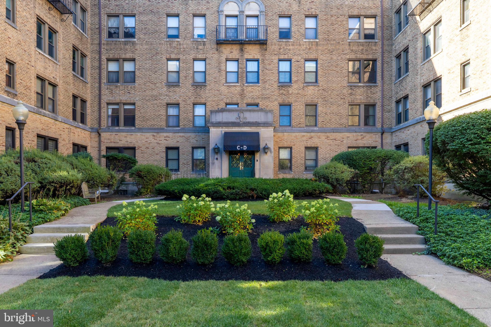 900 VALLEY ROAD D-203