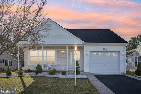 304 Jamaica Boulevard, Toms River, NJ MLS: NJOC2032574