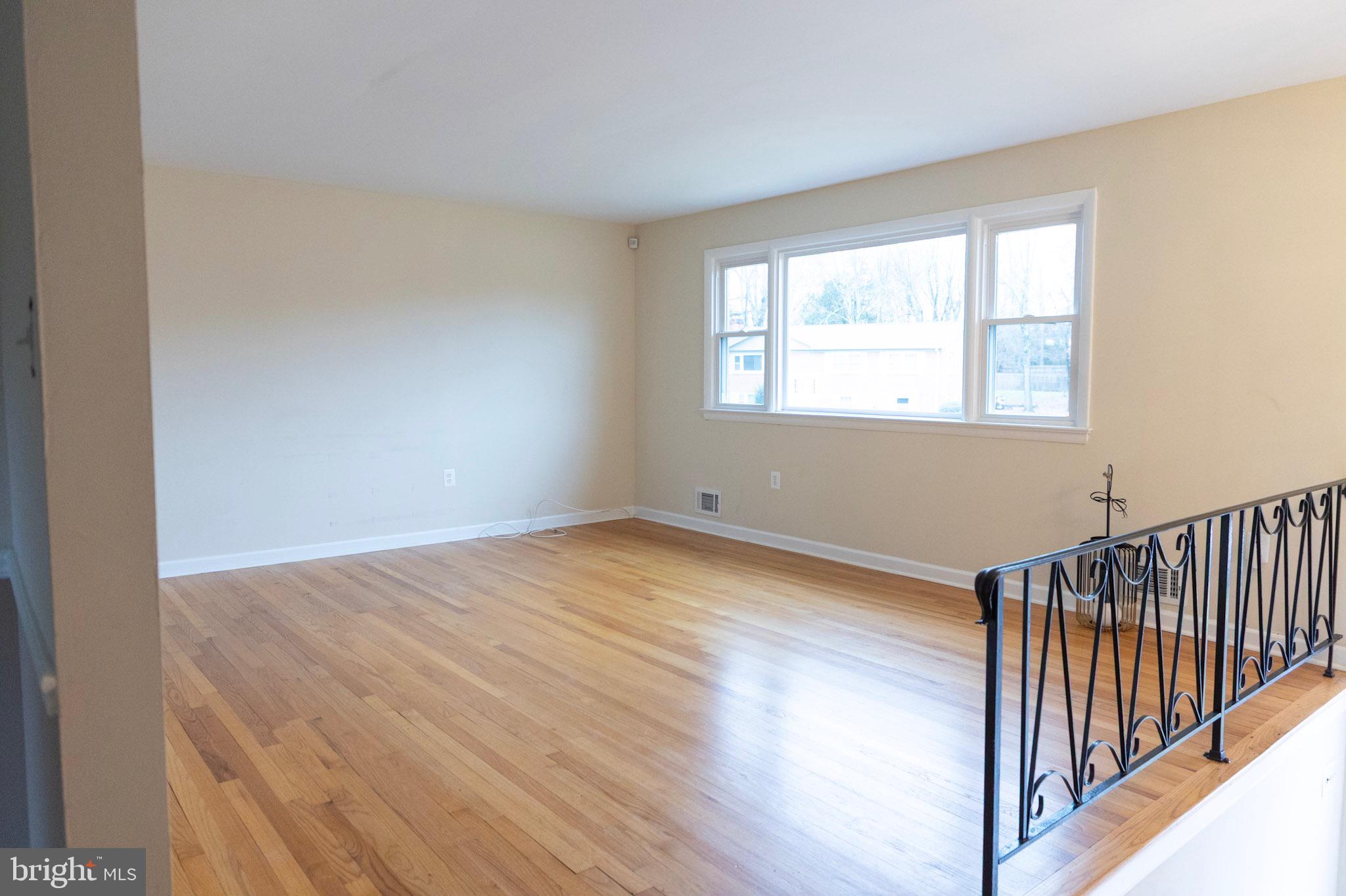 MARY-CATHERINE ESTATES - Residential