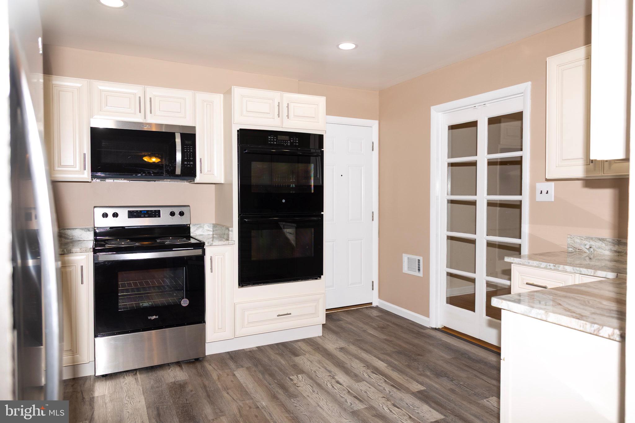 MARY-CATHERINE ESTATES - Residential