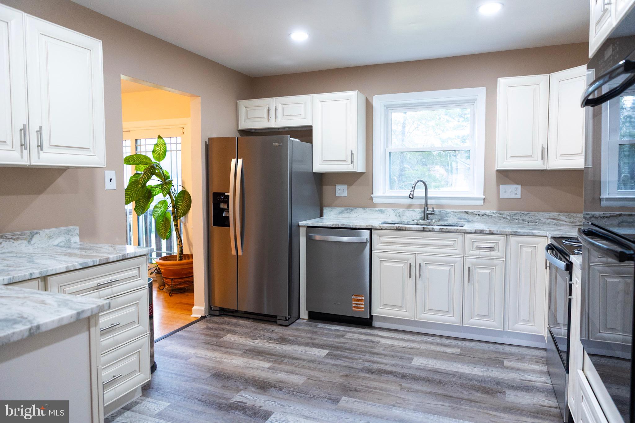 MARY-CATHERINE ESTATES - Residential