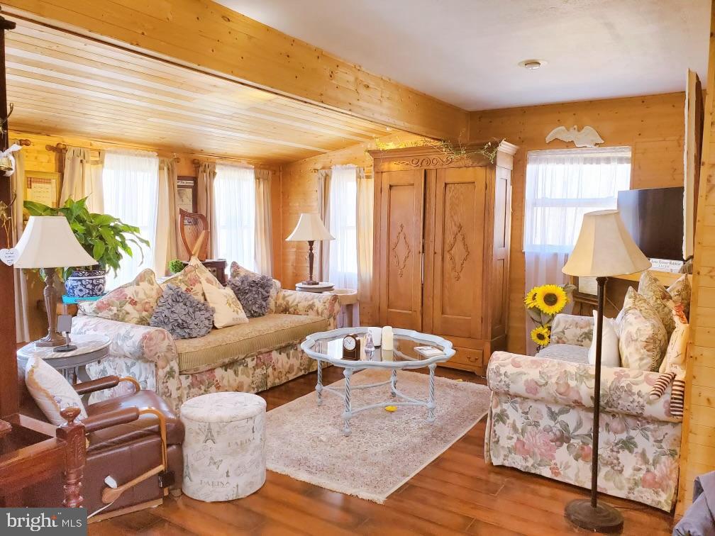 PEACEFUL VALLEY ESTATES - Residential