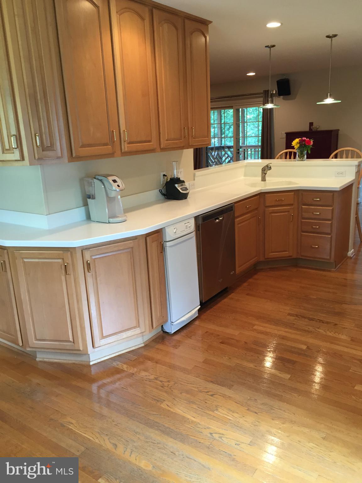 MOSBY WOODS - Residential Lease