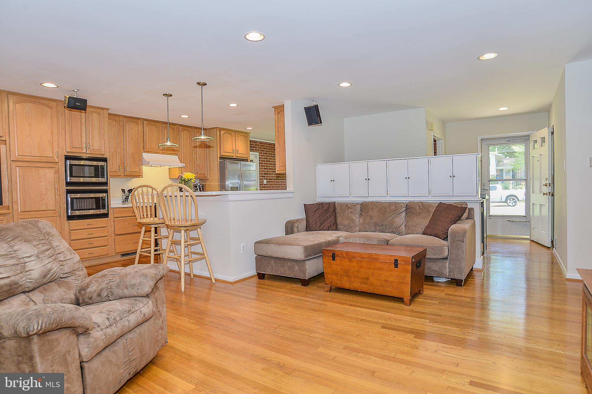 MOSBY WOODS - Residential Lease