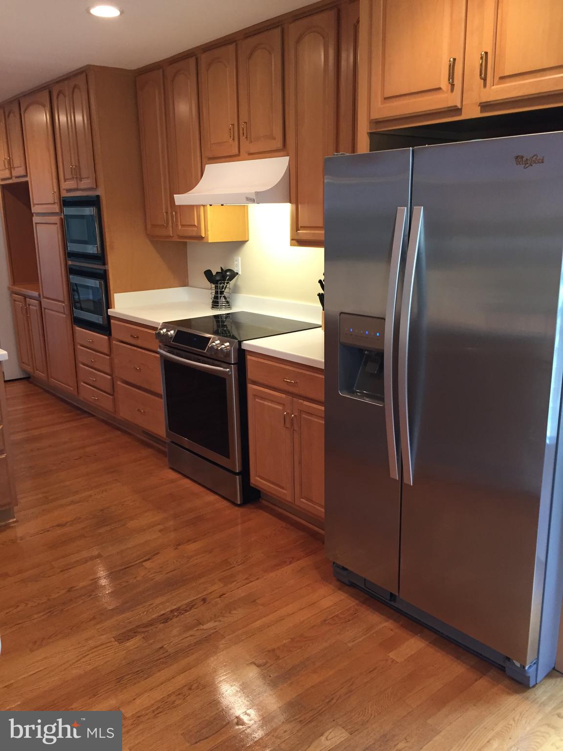 MOSBY WOODS - Residential Lease