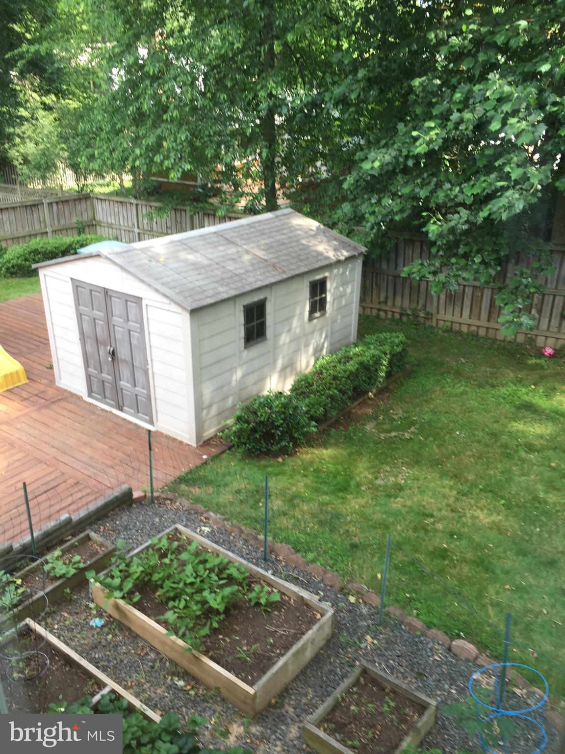 MOSBY WOODS - Residential Lease