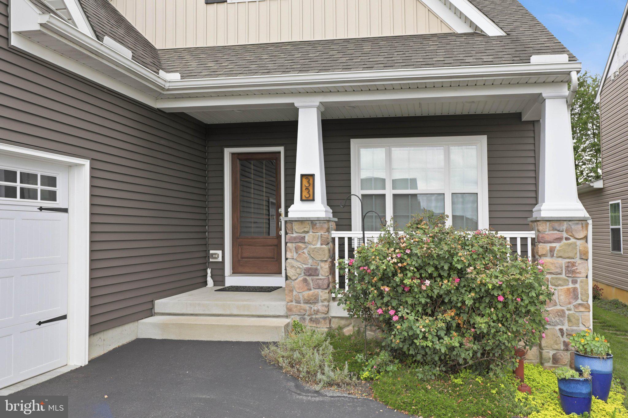 33 ALDERWOOD WAY