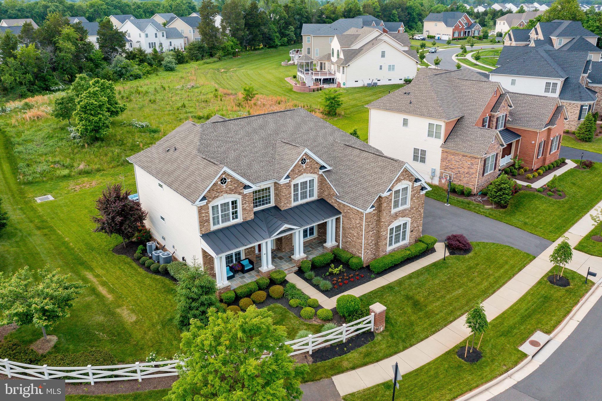 LENAH MILL - Residential