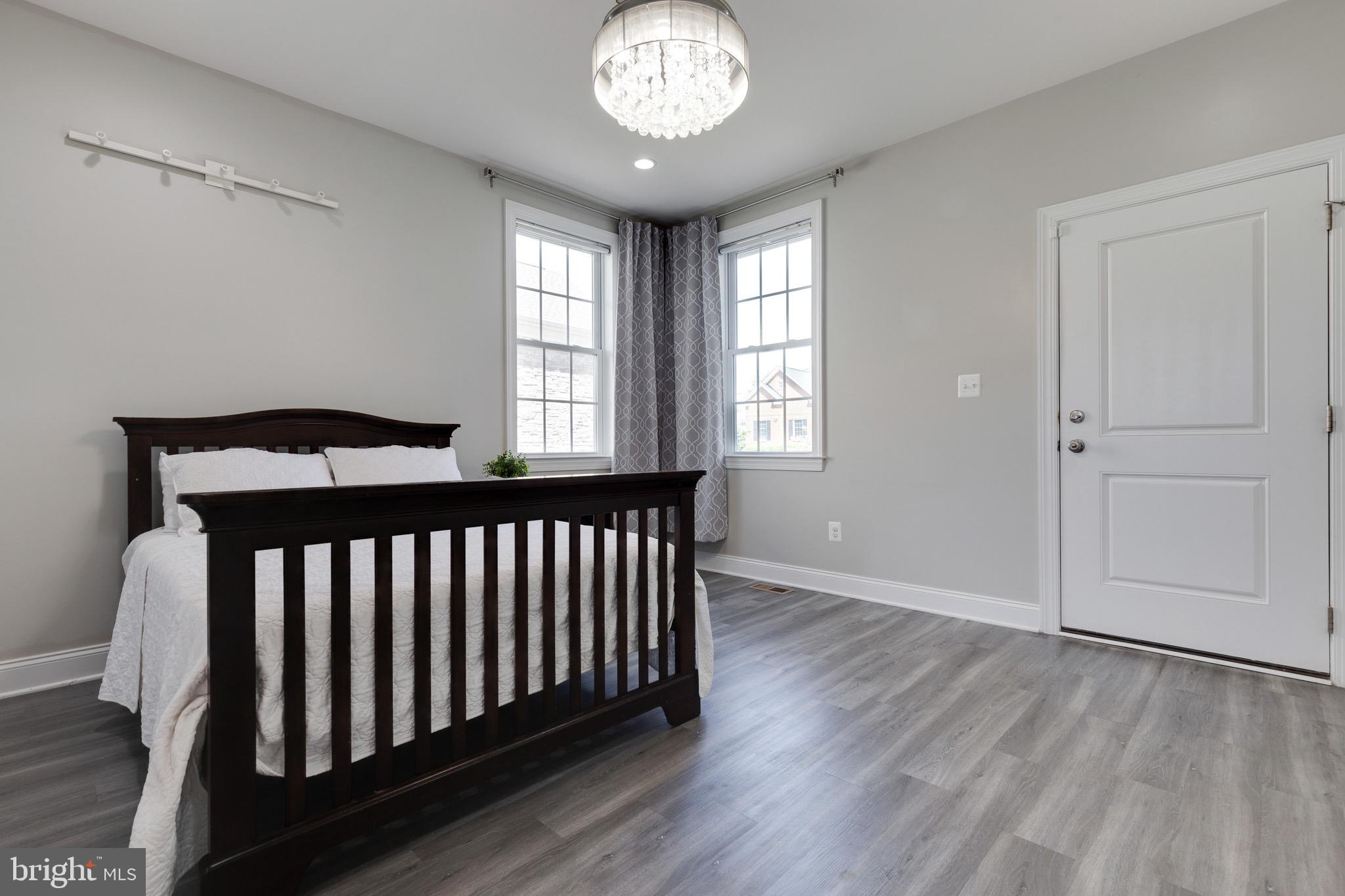 LENAH MILL - Residential