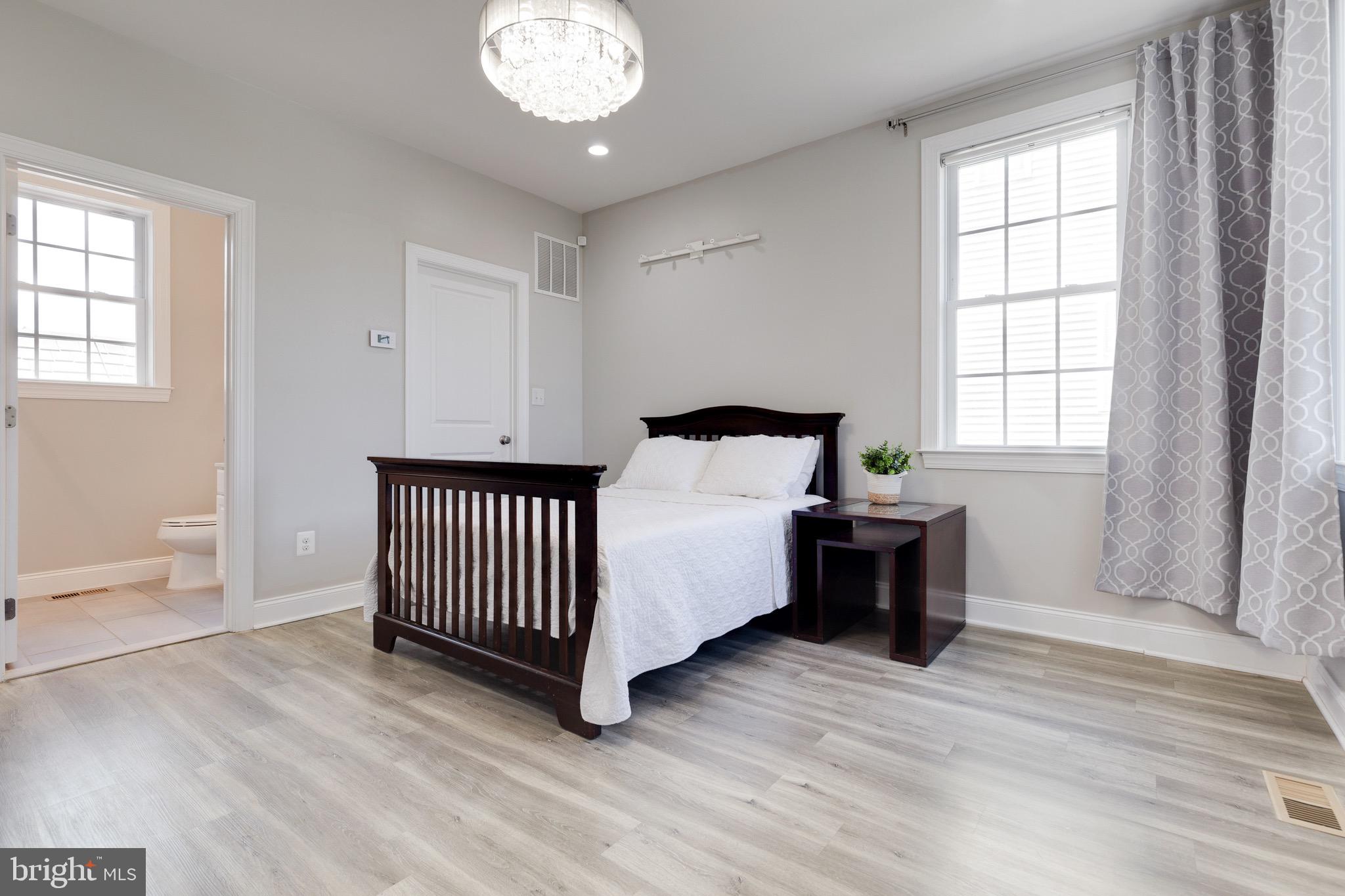 LENAH MILL - Residential