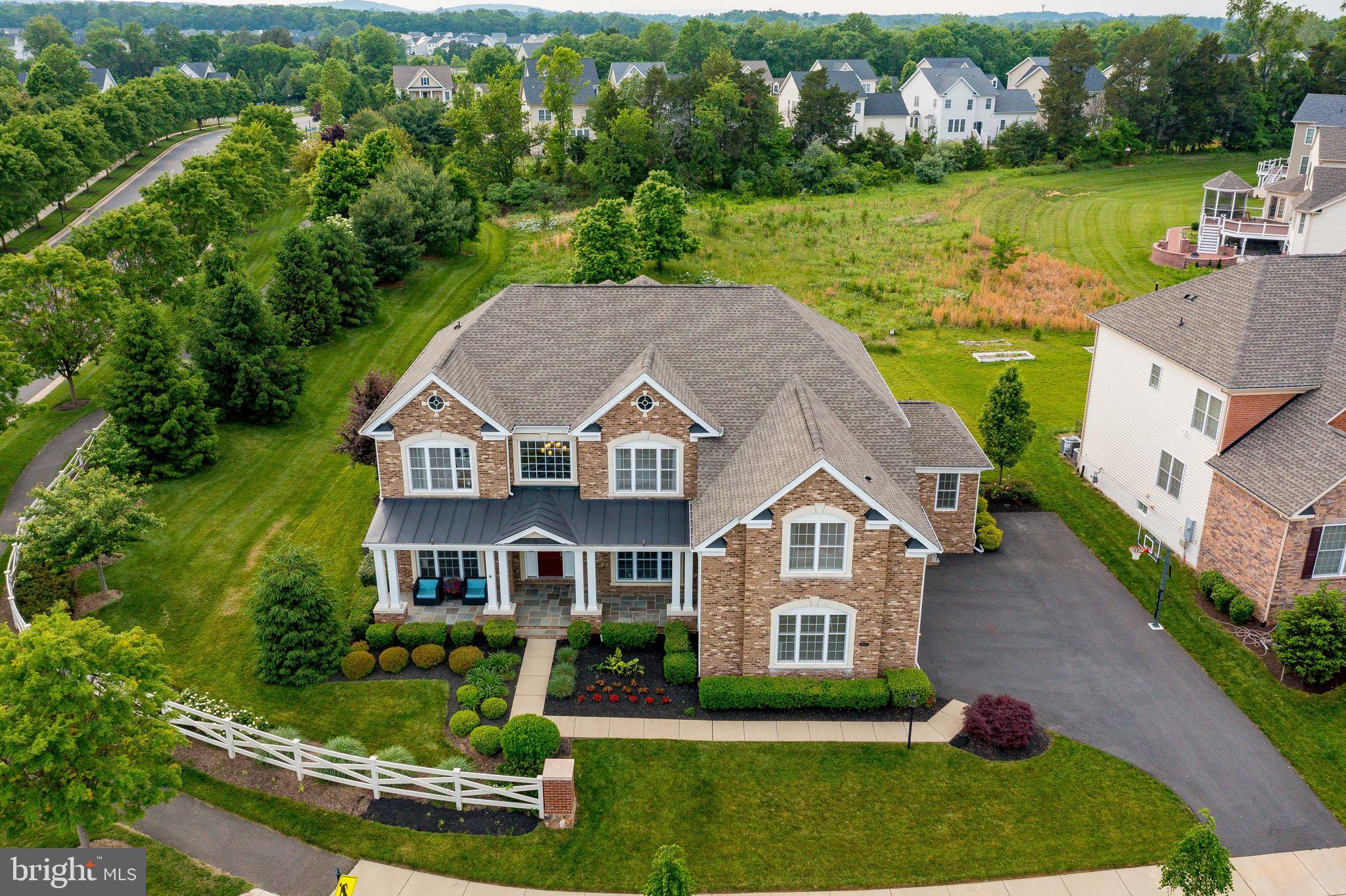 LENAH MILL - Residential