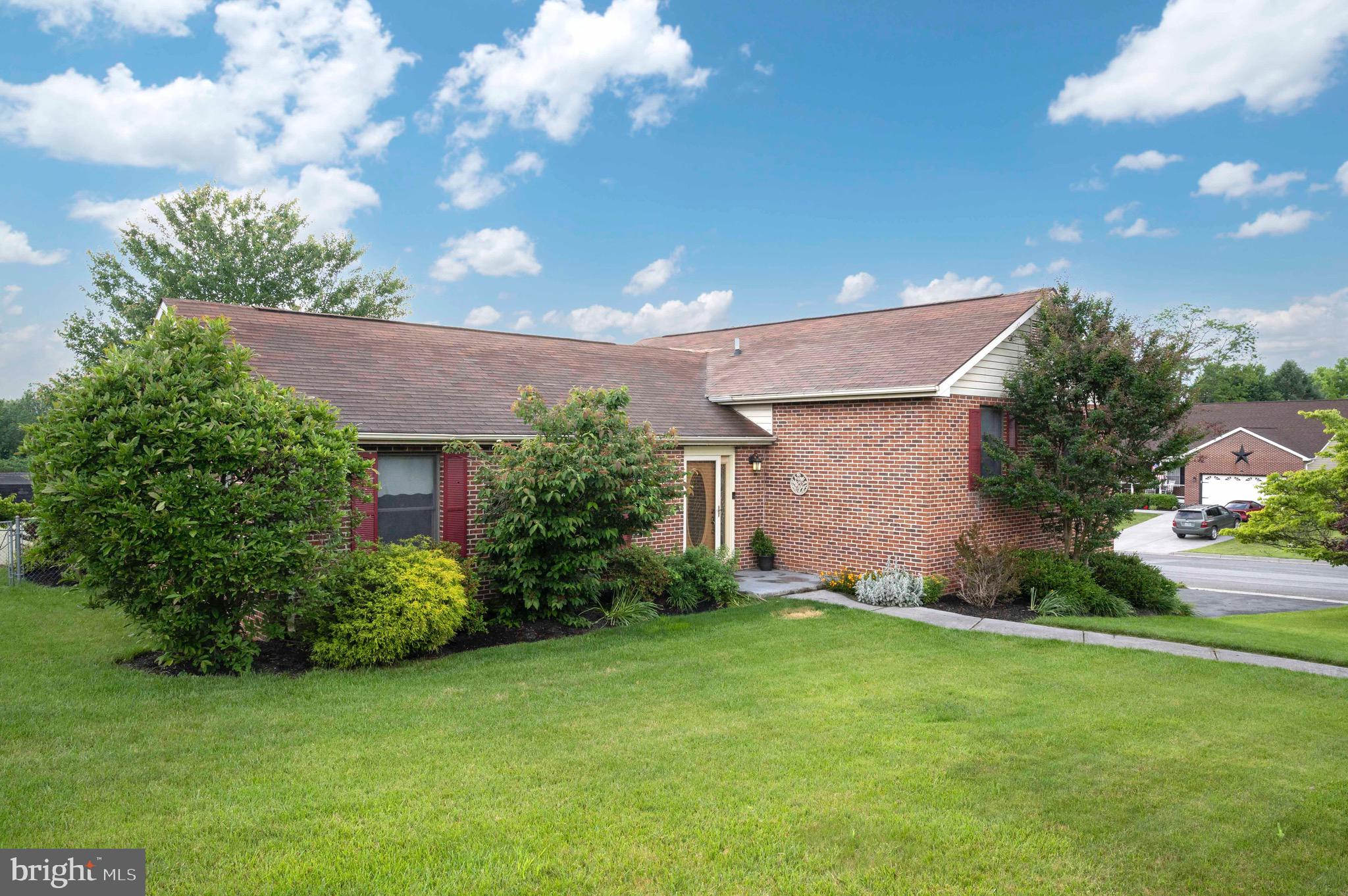 VAUGHT ESTATES - Residential