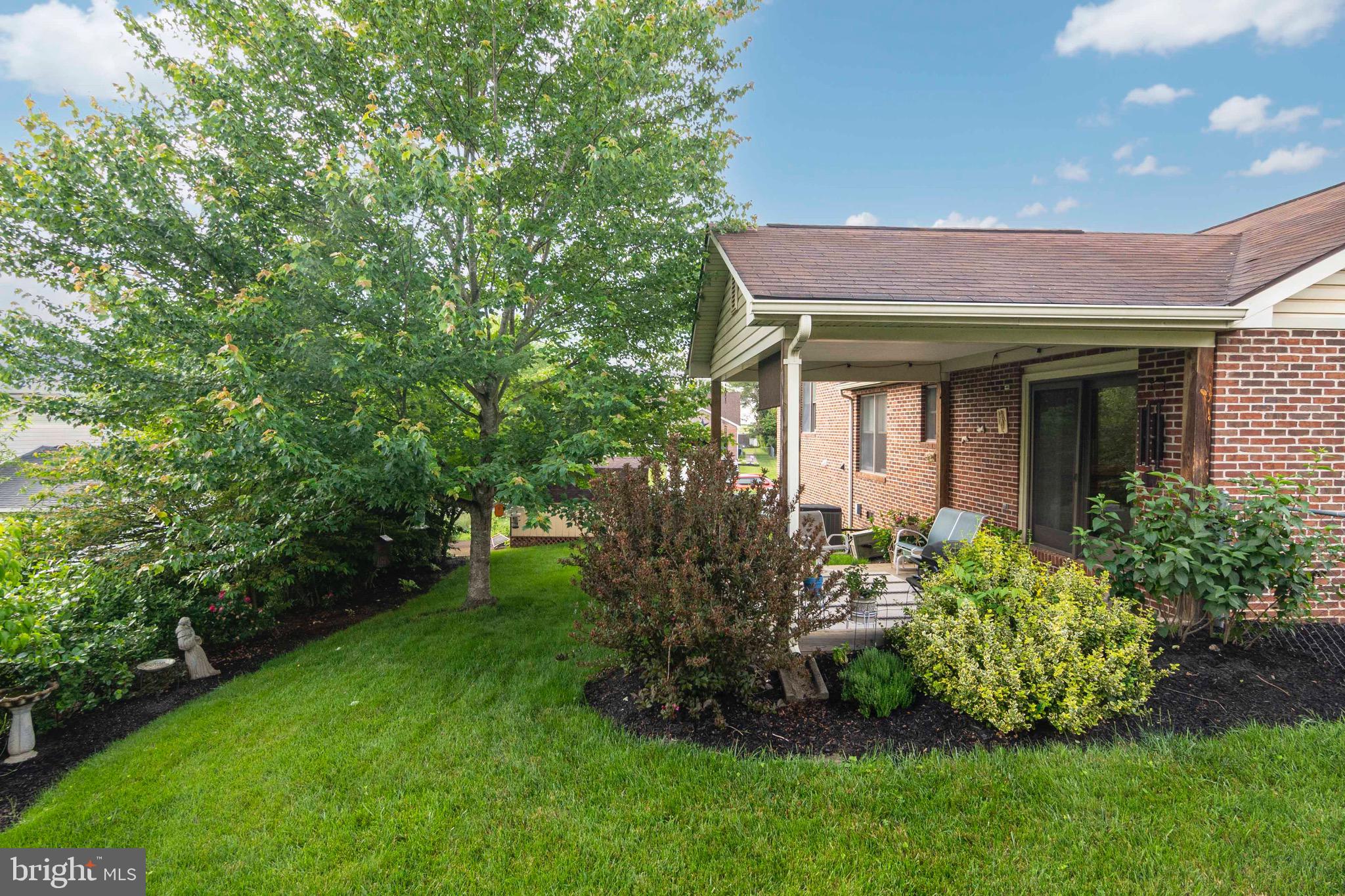 VAUGHT ESTATES - Residential