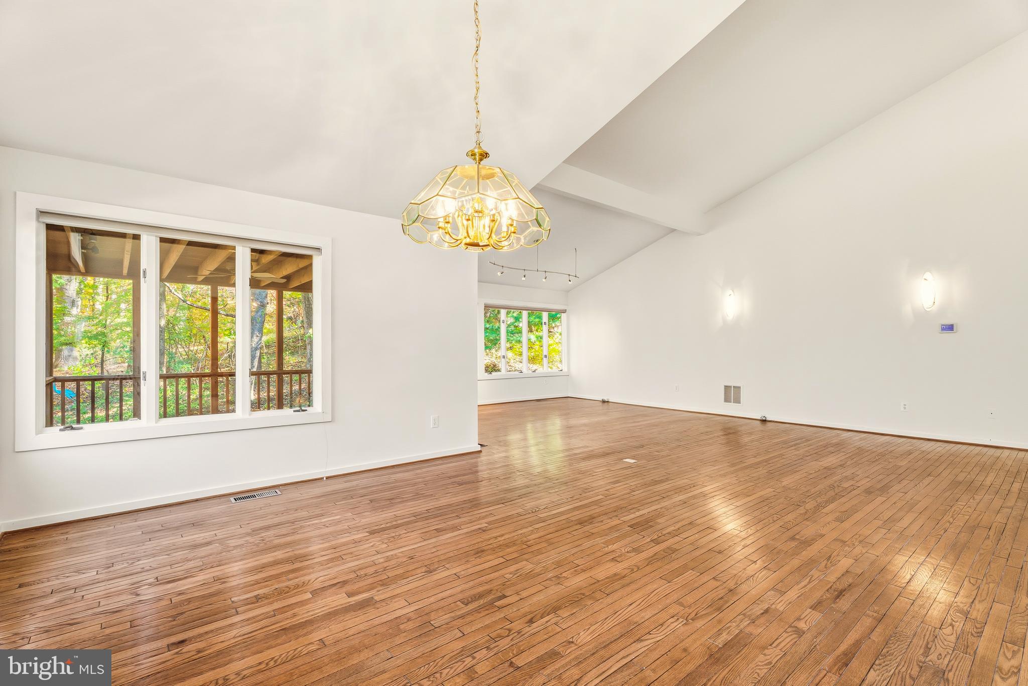 RIDERWOOD STATION - Residential