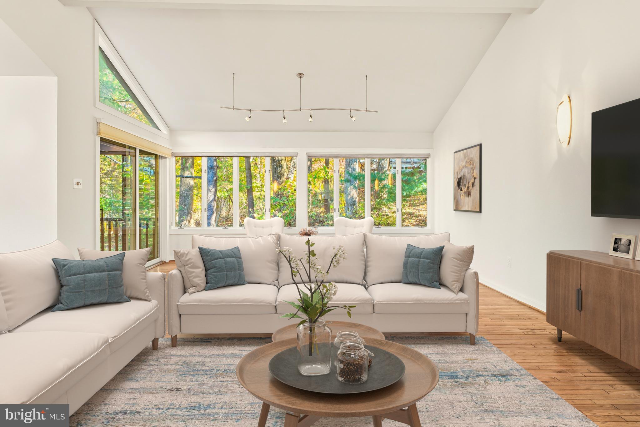 RIDERWOOD STATION - Residential