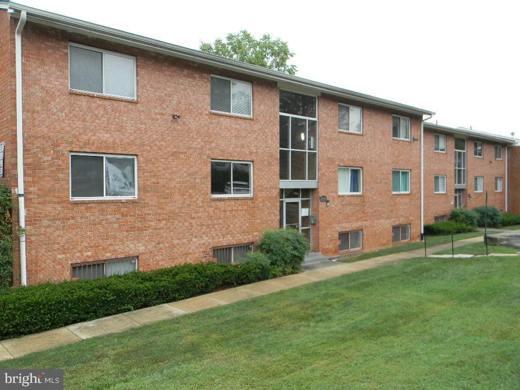 2506 MARKHAM LANE 4