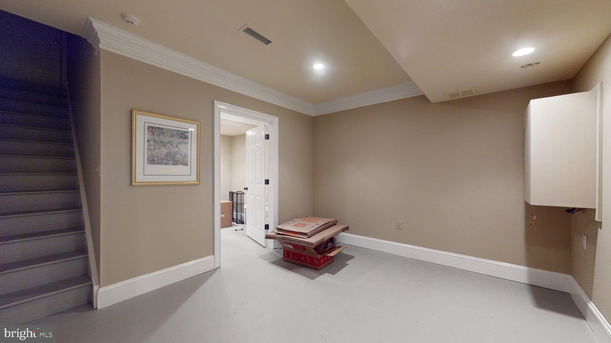 NON AVAILABLE - Residential