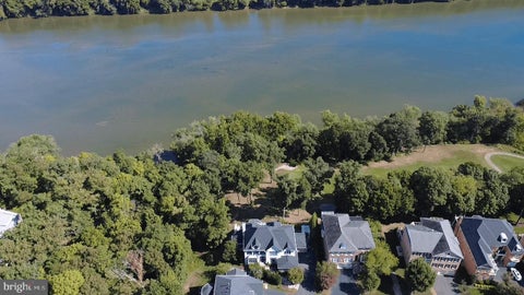 Photo of 18180 Shinniecock Hills Place, LEESBURG, VA 20176 (MLS # VALO2134454)