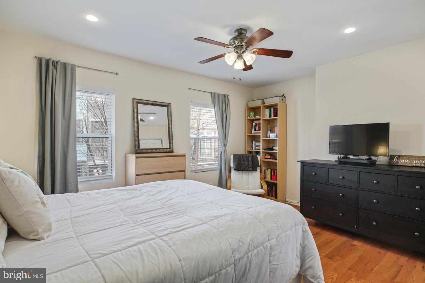 PASSYUNK SQUARE - Residential