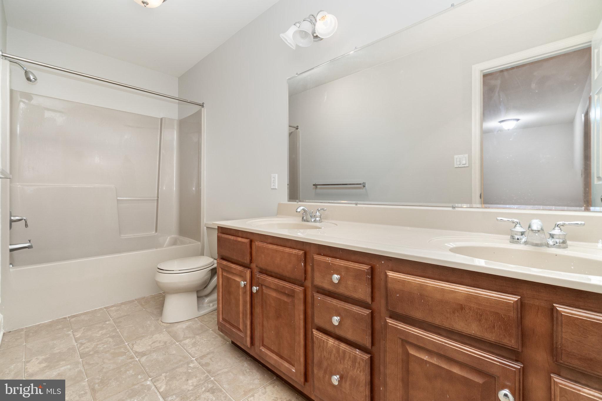 GLENBROOK - Residential