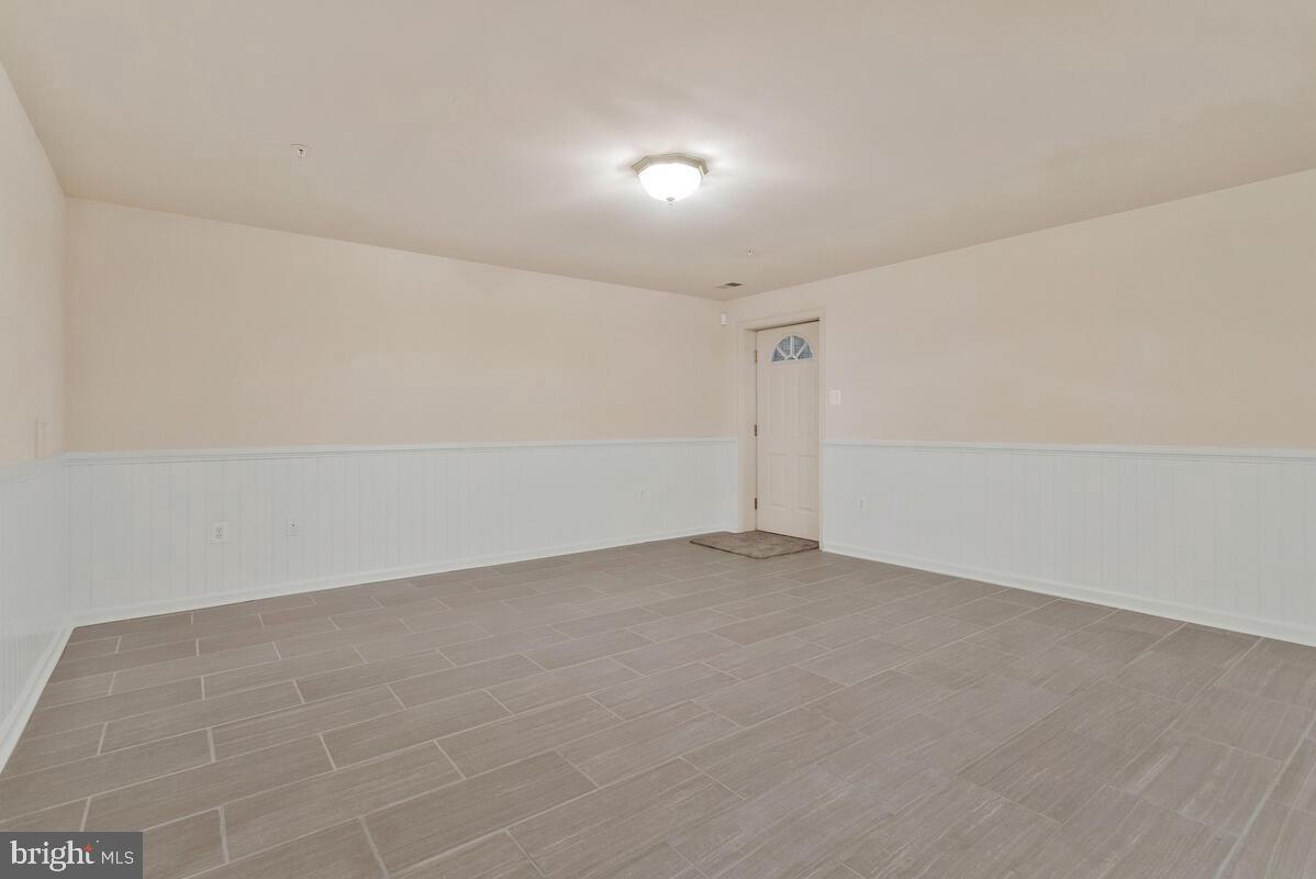 WESTLAKE - Residential Lease