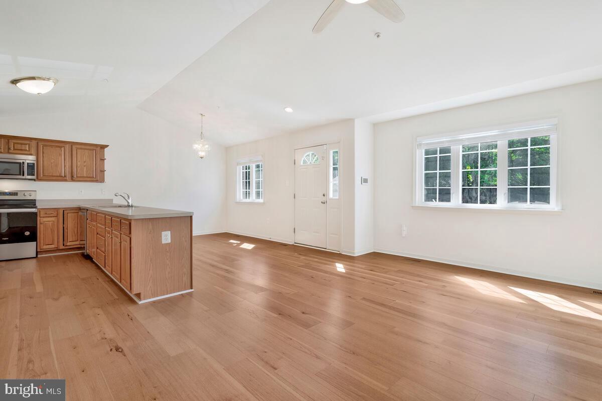 WESTLAKE - Residential Lease