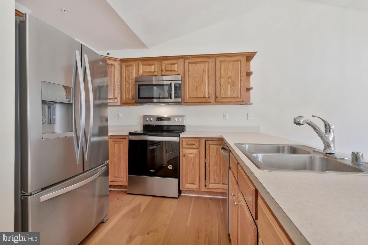 WESTLAKE - Residential Lease