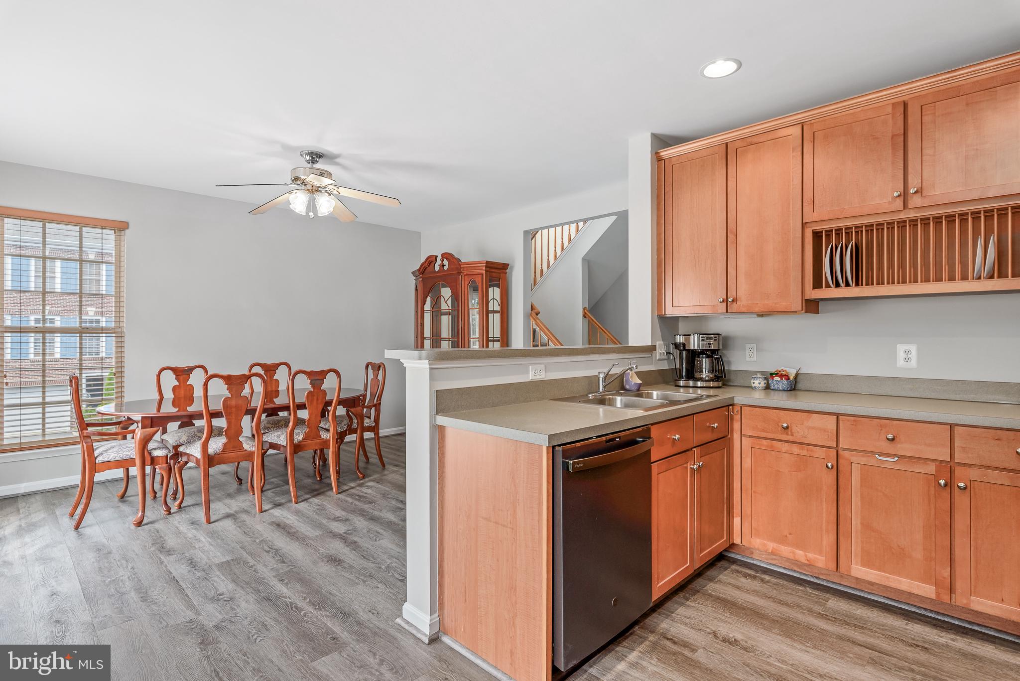 SPRING LAKES - Residential