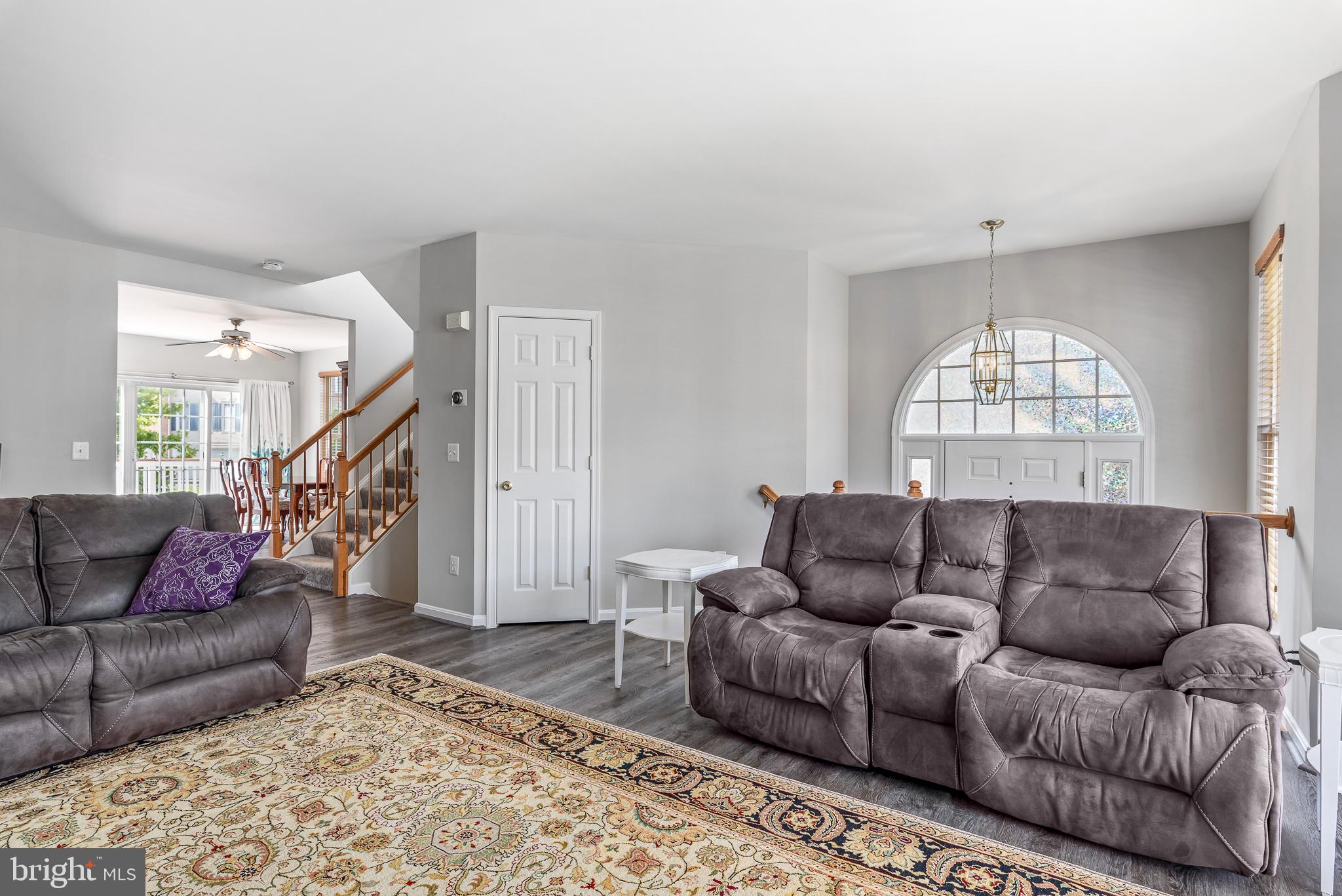 SPRING LAKES - Residential