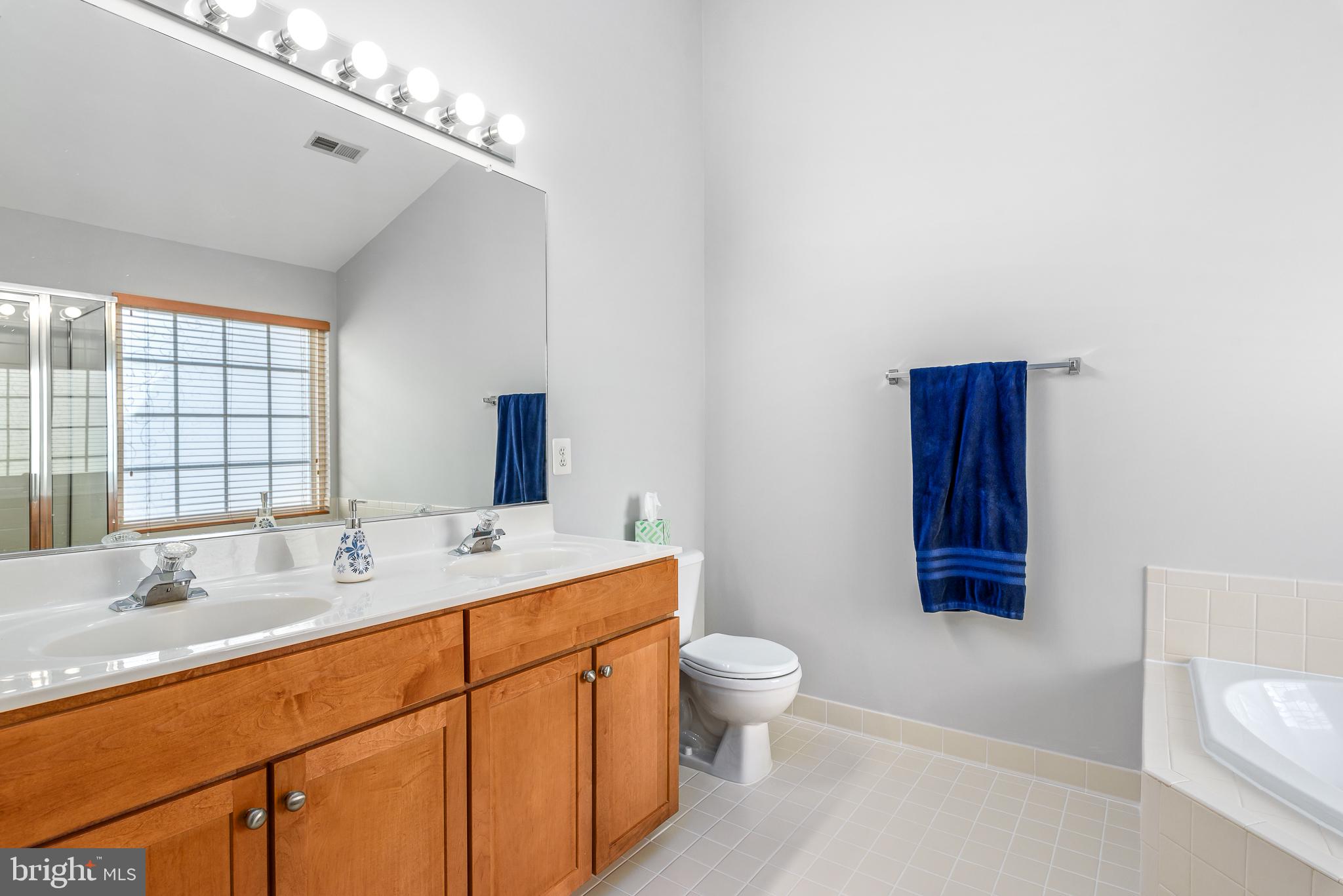 SPRING LAKES - Residential