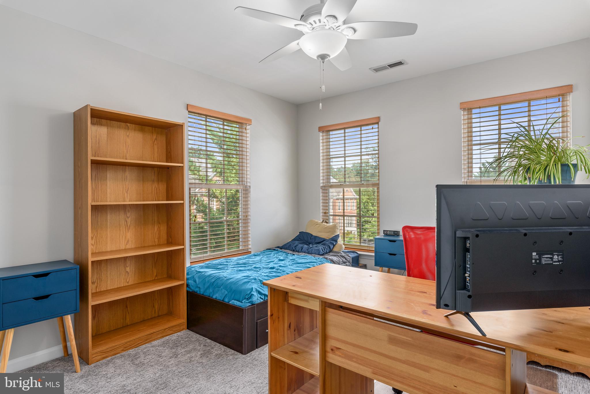 SPRING LAKES - Residential