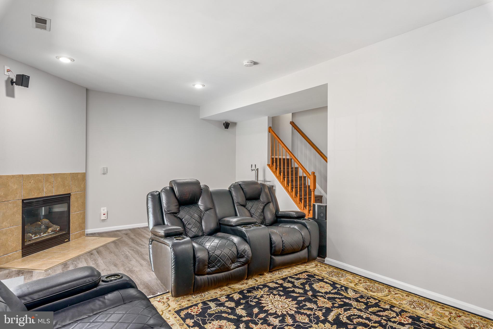 SPRING LAKES - Residential